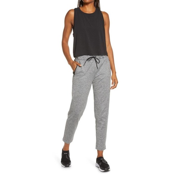 Athleta Pants - Athleta Women's Stretch Tapered-Leg Fleece Pants Size M Gray Zipper Pockets